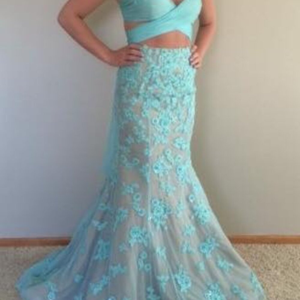 Sherri Hill, Size 6, Seafoam Green/Nude Gown